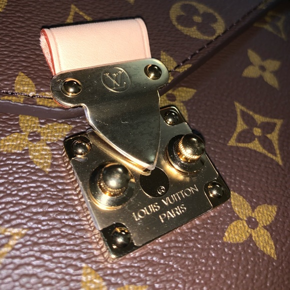❌SOLD❌ Brand New Louis Vuitton Pochette Metis Monogram - Picture 7 of 9
